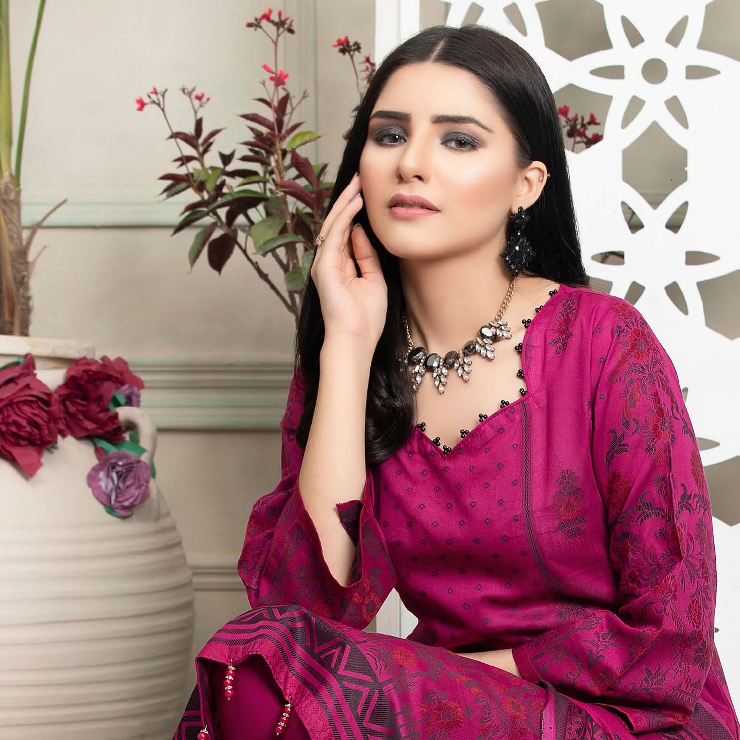 Ruhi Jacquard Banarsi 3 Pcs Un-Stitched Suit - 6, Women, 3Pcs Shalwar Suit, Rana Arts, Chase Value